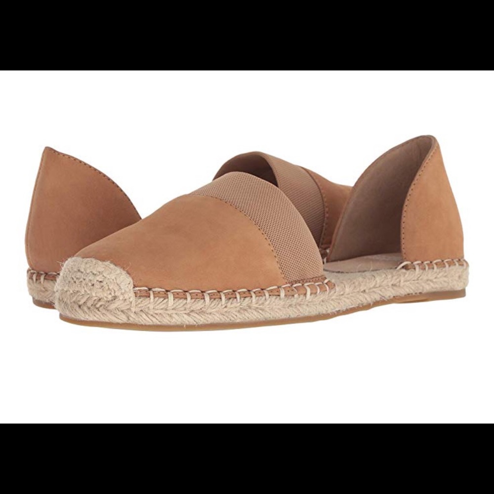 Eileen Fisher lady flat